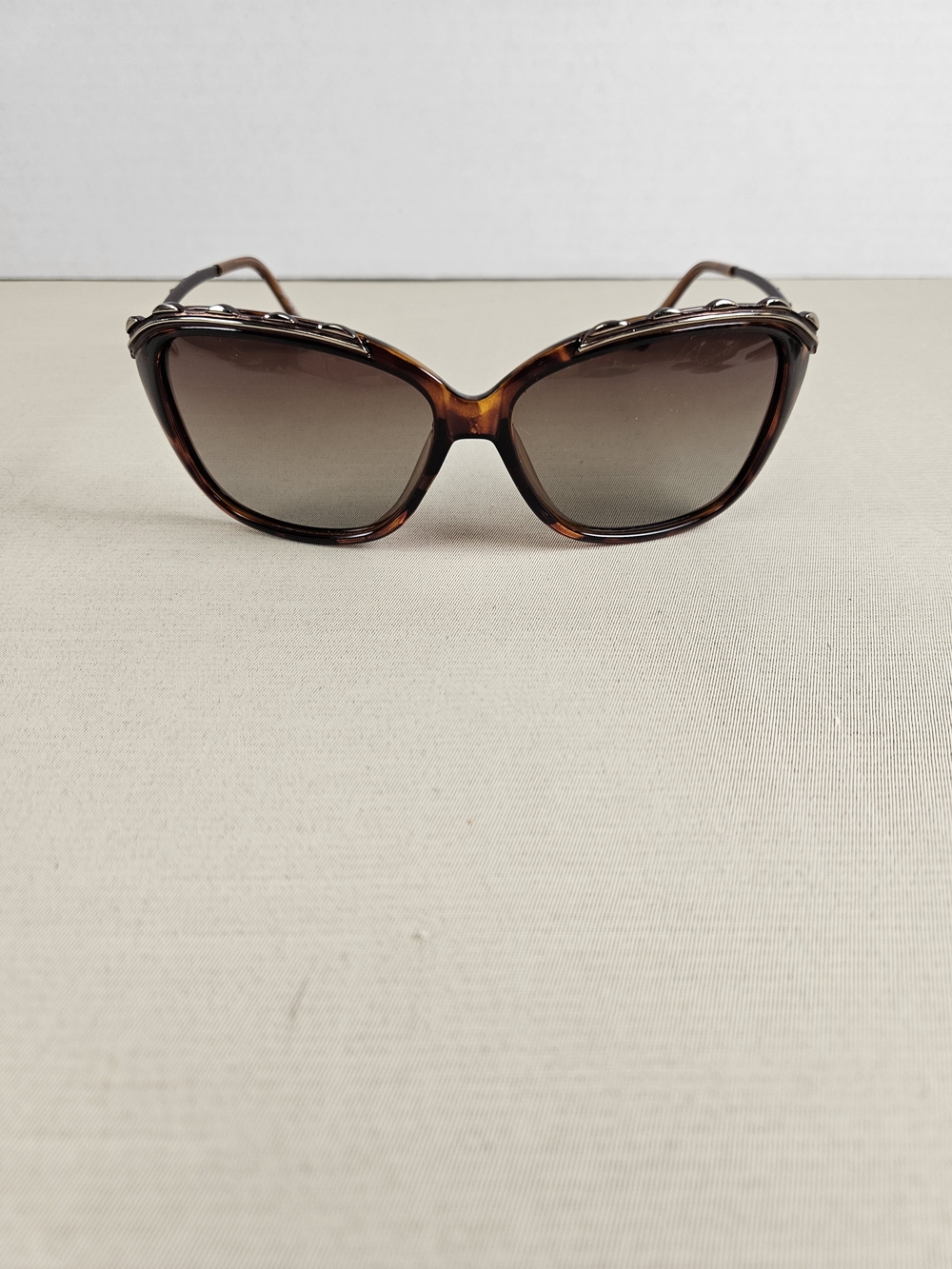 Tortoiseshell Cat-Eye Women's Sunglasses - Brown